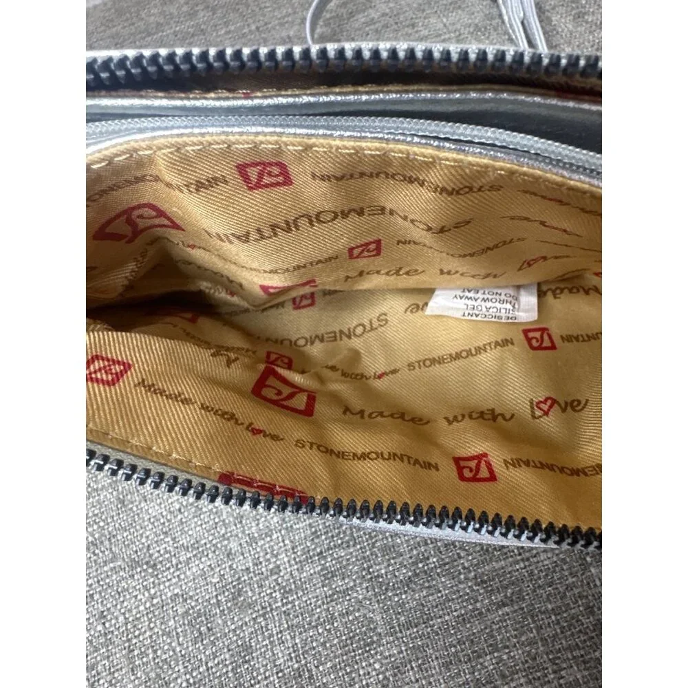 Stone Mountain Metallic Silver Crossbody Bag With Adjustable Strap & Card Slots - Picture 5 of 12